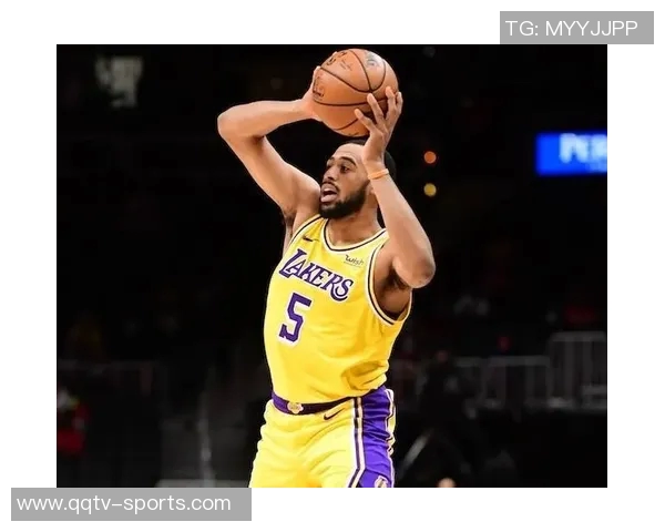 芬奇直言球队进攻如同灾难投篮选择和战术执行全方位失误