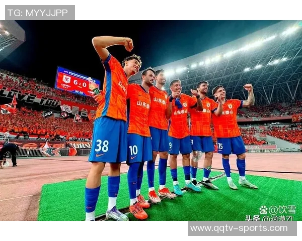 瓦科推射遗憾击中立柱泽卡精彩直塞未能转化为进球 瓦科推射遗憾击中立柱泽卡精彩直塞未能转化为进球