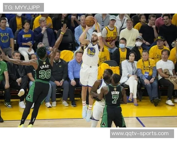 克莱迎来职业生涯第900场常规赛勇士生涯出战793场成就辉煌 克莱迎来职业生涯第900场常规赛勇士生涯出战793场成就辉煌